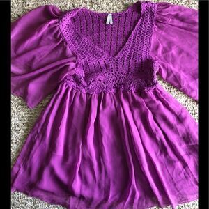 Beautiful blouse by Max in size medium